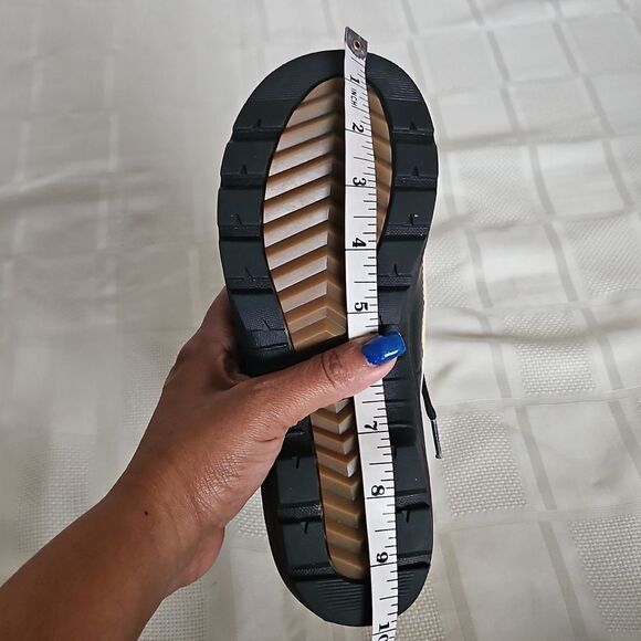 Sorel Kid's Girl Tan Winter Boots - Picture 9 of 16